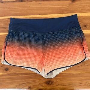 GAP athletic shorts with liner